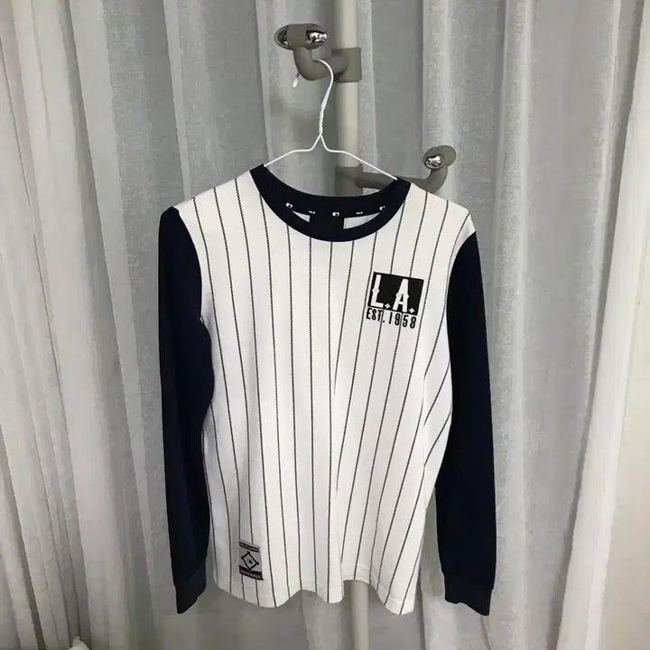 [SOLD OUT] LA 스트라이트 화이트블랙 롱슬리브