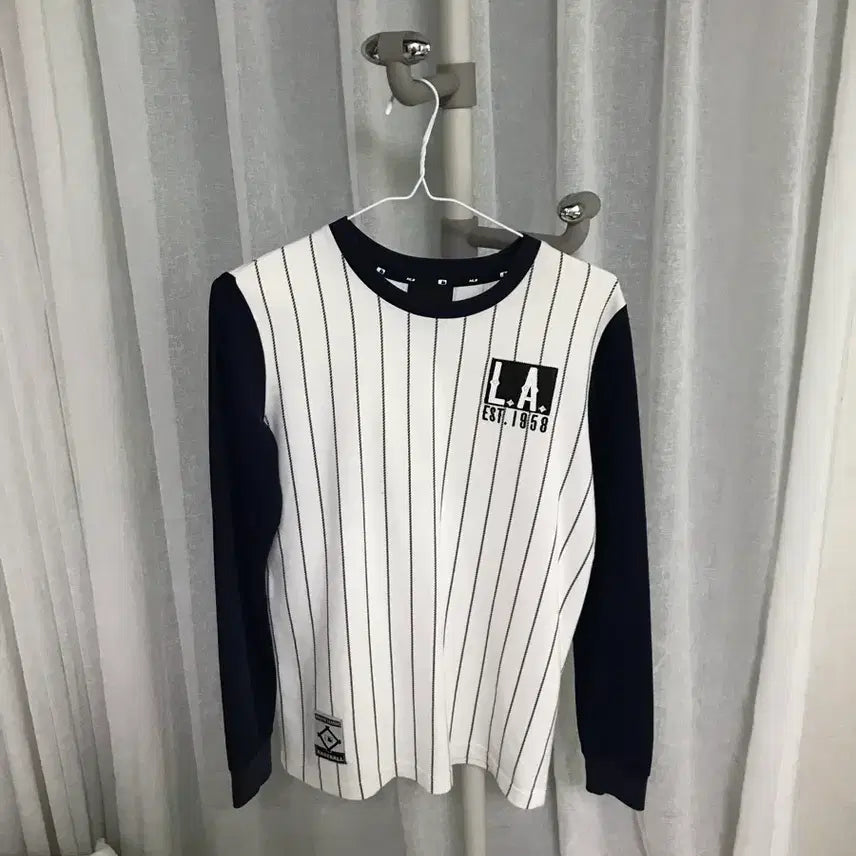 [SOLD OUT] LA 스트라이트 화이트블랙 롱슬리브
