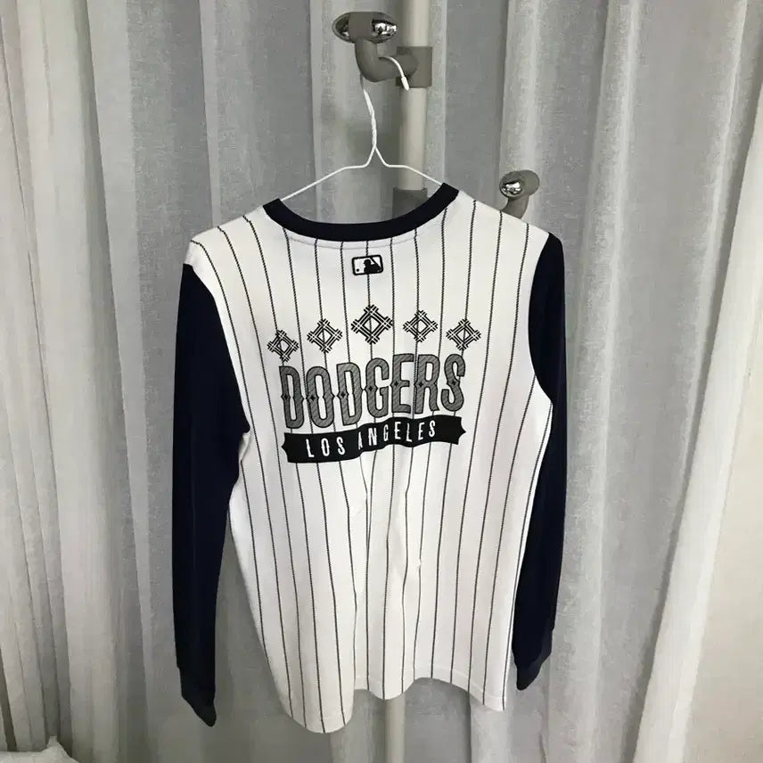 [SOLD OUT] LA 스트라이트 화이트블랙 롱슬리브