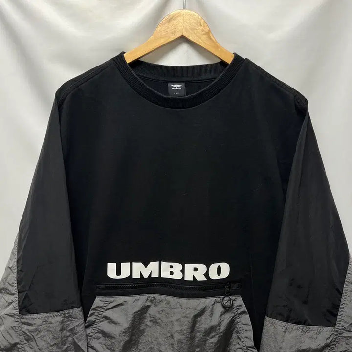 [SOLD OUT] [정품/2XL] 엄브로 우븐 블랙그레이 맨투맨 웜업
