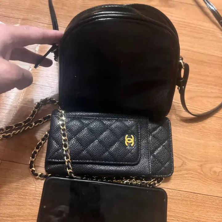[BUNJANG] Samantha Thavasa &amp; Chanel Black Mini Crossbody Bag Set / 사만사타바사/샤넬 블랙 미니 크로스백 세트