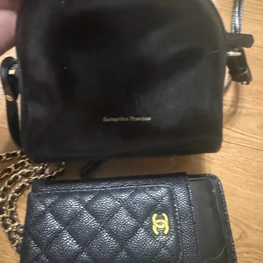 [BUNJANG] Samantha Thavasa &amp; Chanel Black Mini Crossbody Bag Set / 사만사타바사/샤넬 블랙 미니 크로스백 세트