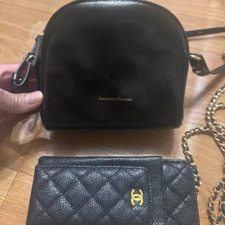 [BUNJANG] Samantha Thavasa &amp; Chanel Black Mini Crossbody Bag Set / 사만사타바사/샤넬 블랙 미니 크로스백 세트