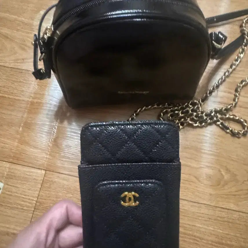 [BUNJANG] Samantha Thavasa &amp; Chanel Black Mini Crossbody Bag Set / 사만사타바사/샤넬 블랙 미니 크로스백 세트