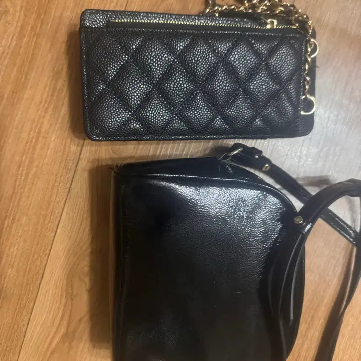 [BUNJANG] Samantha Thavasa &amp; Chanel Black Mini Crossbody Bag Set / 사만사타바사/샤넬 블랙 미니 크로스백 세트