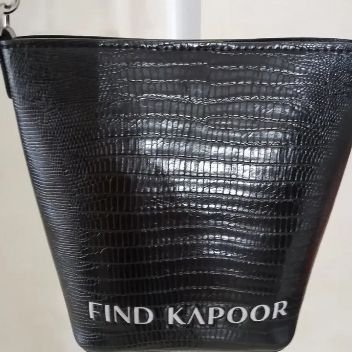 [BUNJANG] Find Kapoor Crossbody Bag / 파인드카푸어 크로스백