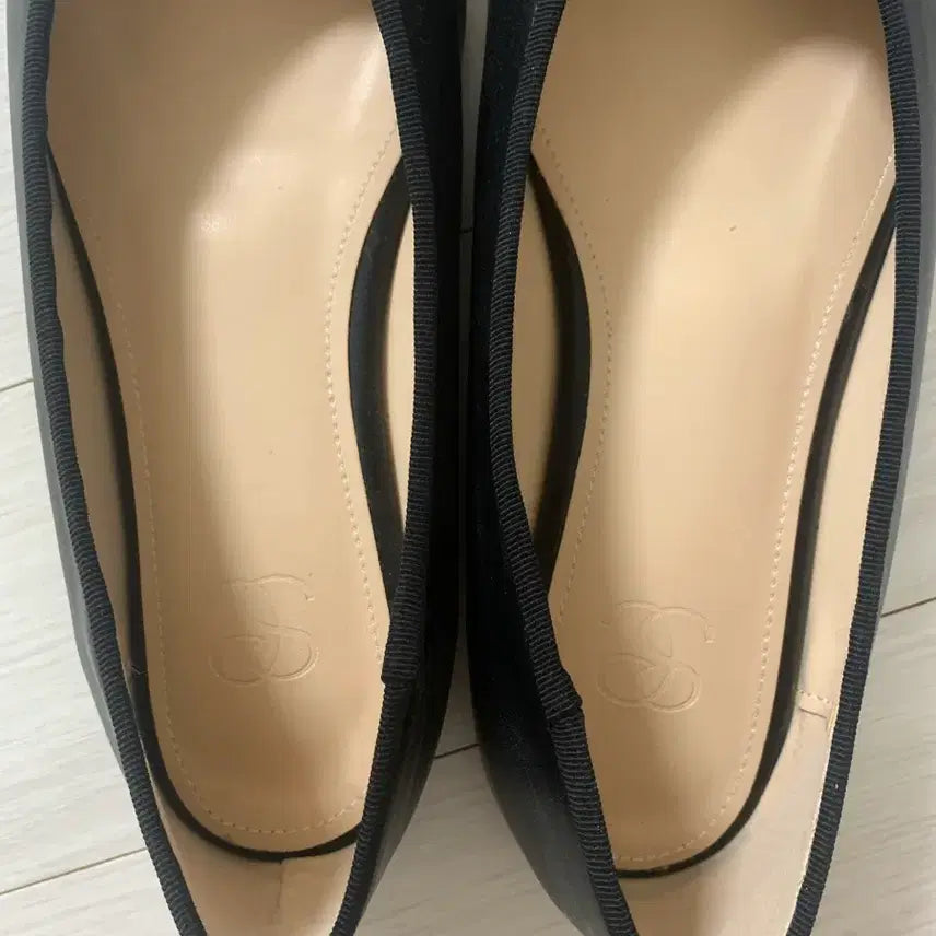 [BUNJANG] Sie Bella Flat Shoes Black 225 / 시에 벨라플랫 블랙 225 한번 착용,