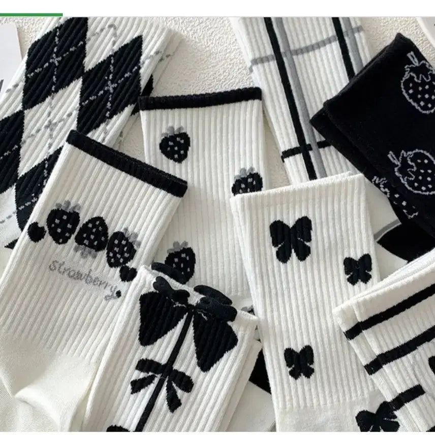 [BUNJANG] 8-Piece Mid-Calf Socks Set / 원단 탄탄소재 중목양말 8켤레세트(무료배송)