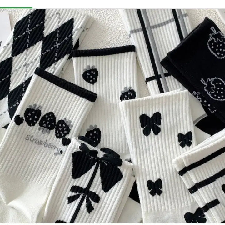 [BUNJANG] 8-Piece Mid-Calf Socks Set / 원단 탄탄소재 중목양말 8켤레세트(무료배송)