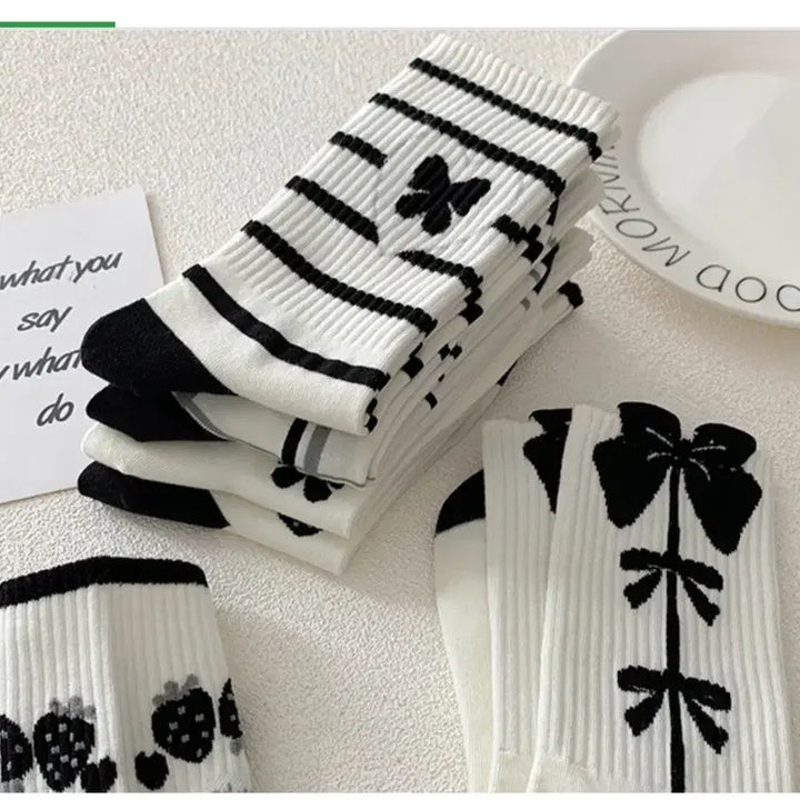 [BUNJANG] 8-Piece Mid-Calf Socks Set / 원단 탄탄소재 중목양말 8켤레세트(무료배송)
