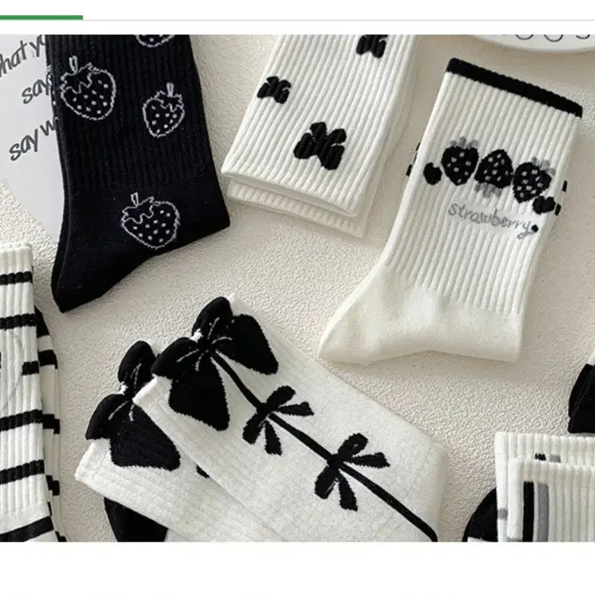 [BUNJANG] 8-Piece Mid-Calf Socks Set / 원단 탄탄소재 중목양말 8켤레세트(무료배송)