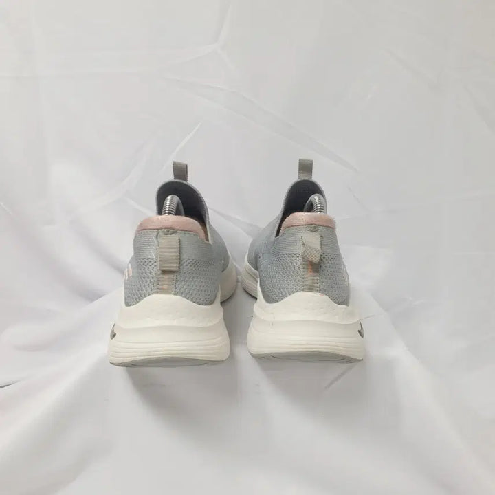 [BUNJANG] Skechers Arch Fit Gray Slip-On Sneakers / 빈티지하서 240 스케쳐스 아치 핏 그레이 슬립온 스니커즈