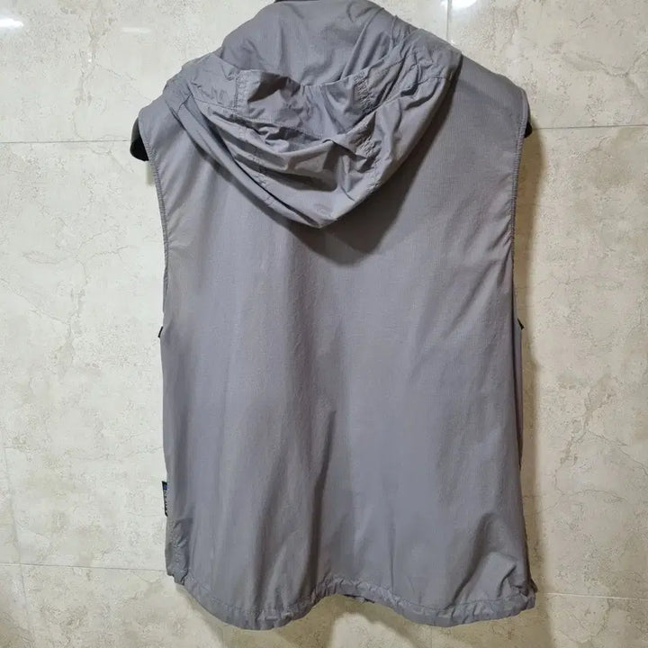 [BUNJANG] Kayeil Vest / 케일 베스트