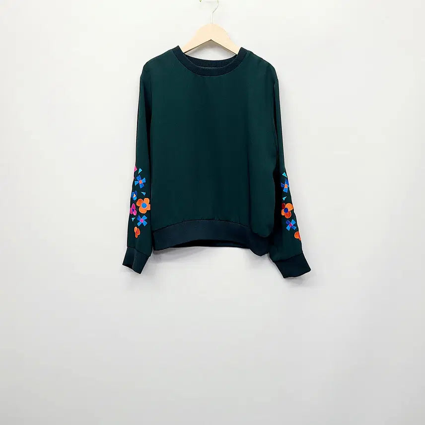 [BUNJANG] Lucky Chouette Floral Embroidered Blouse / 럭키슈에뜨 정품 소매 꽃자수 맨투맨 블라우스 카키 FREE