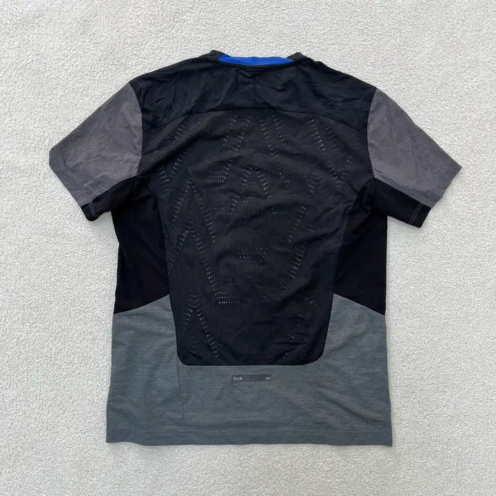 [BUNJANG] K2 Flywalk Short-Sleeve T-Shirt / 100 케이투 플라이워크 반팔티 0414M