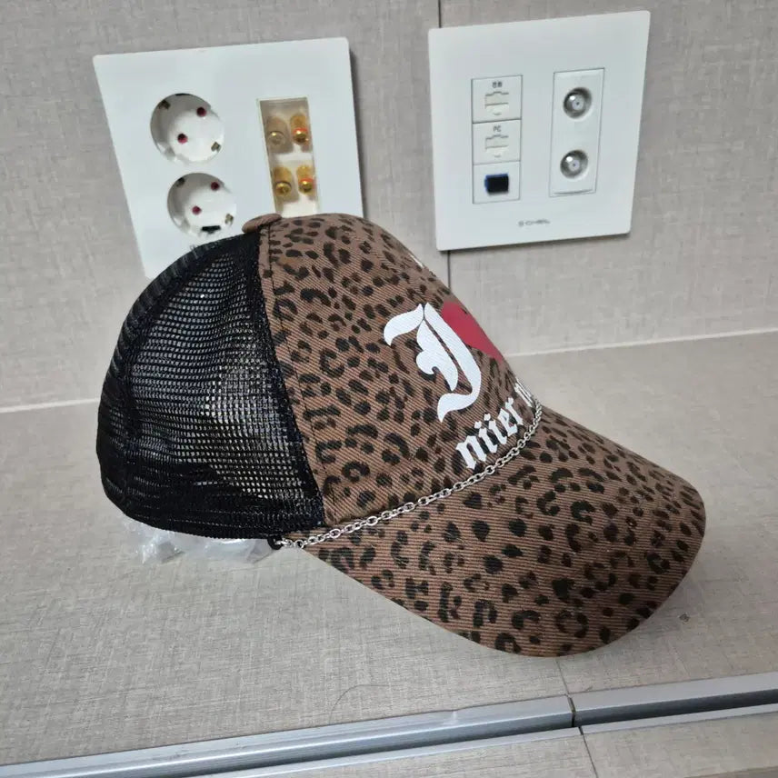 [BUNJANG] NIIER NOR Leopard Print Ball Cap for Women / NIIER NOR 니어노어  호피 볼캡 여성 프리