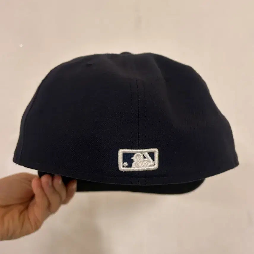 [SOLD OUT] 뉴에라 디트로이트 타이거즈 59FIFTY 네이비 (57.7cm)