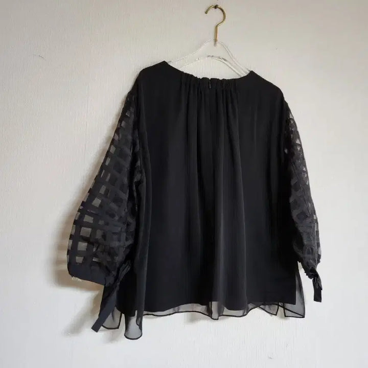 [BUNJANG] MOE 2024 Oversized Blouse / MOE모에2024 오버핏 블라우스66
