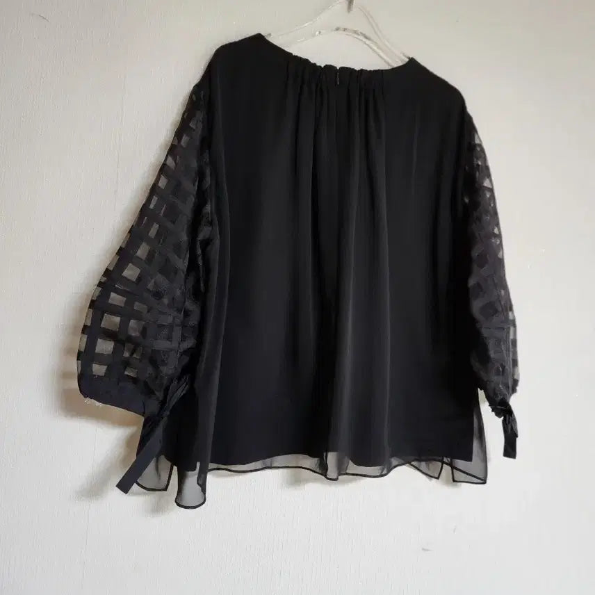 [BUNJANG] MOE 2024 Oversized Blouse / MOE모에2024 오버핏 블라우스66