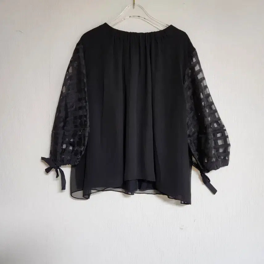 [BUNJANG] MOE 2024 Oversized Blouse / MOE모에2024 오버핏 블라우스66