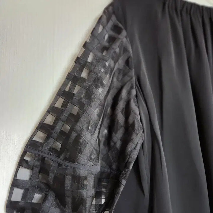 [BUNJANG] MOE 2024 Oversized Blouse / MOE모에2024 오버핏 블라우스66