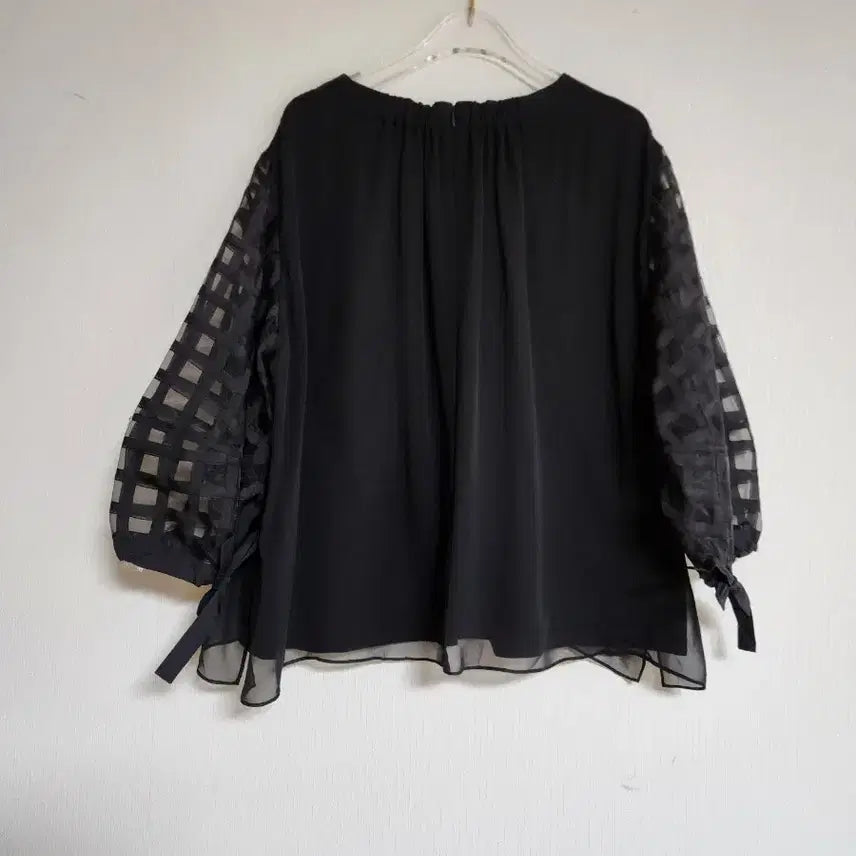 [BUNJANG] MOE 2024 Oversized Blouse / MOE모에2024 오버핏 블라우스66
