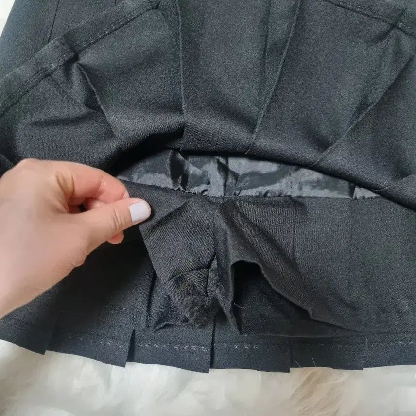 [BUNJANG] Black Pleated Mini Skirt / 검정 플리츠 미니스커트