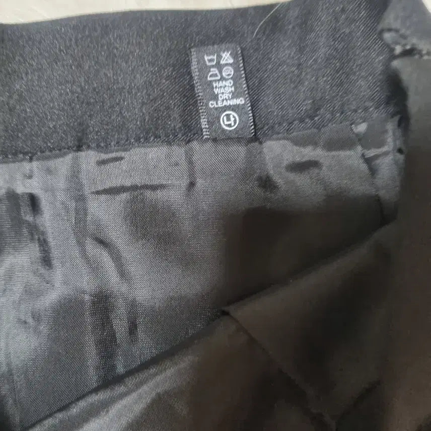 [BUNJANG] Black Pleated Mini Skirt / 검정 플리츠 미니스커트