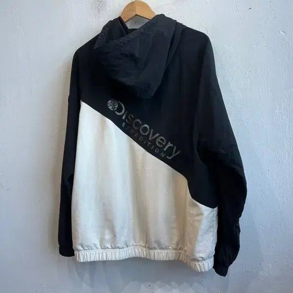 [SOLD OUT] 디스커버리 바람막이 자켓 110