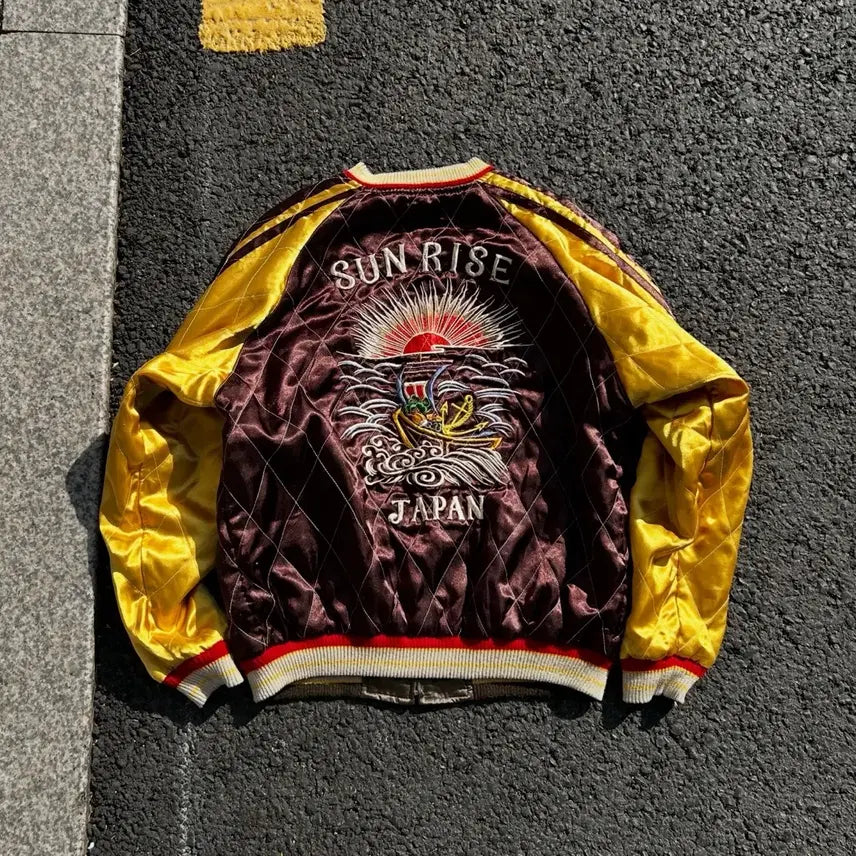 [BUNJANG] Dragonfly Reversible Souvenir Jacket / 드래곤플라이 리버시블 수베니어 자켓