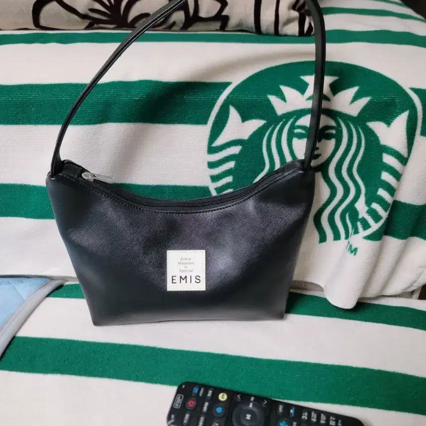 [BUNJANG] Emis PVC Hobo Bag / 이미스 블랙 PVC 호보백