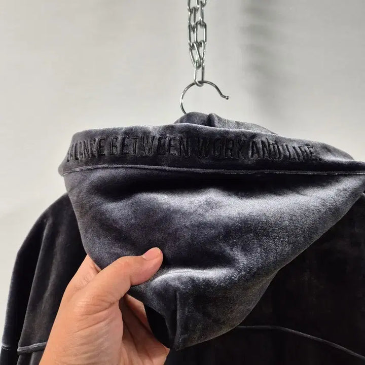 [BUNJANG] LifeWork Velvet Hoodie Zip-up Charcoal Free Size / *무료배송*라이프워크 벨벳 후드집업 차콜 프리시이즈 (상태A급)