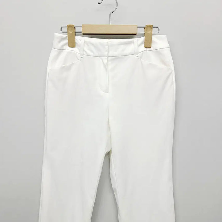 [BUNJANG] Hazzys Ladies White Cotton-Spandex Straight Pants / 헤지스 레이디스 화이트 면스판 일자 팬츠 64-88