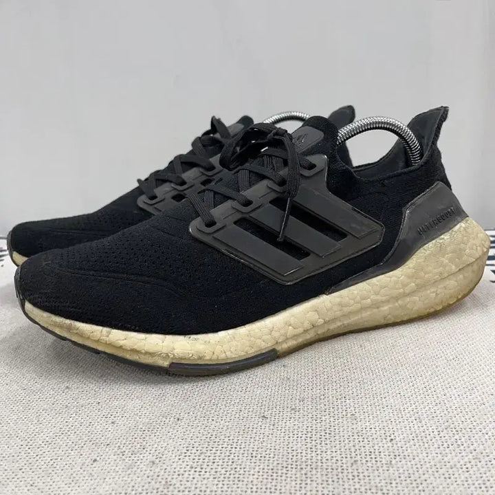 [BUNJANG] Adidas Ultraboost 21 Running Shoes 270 / 아디다스 울트라부스트 21 러닝화 운동화 270 X00011