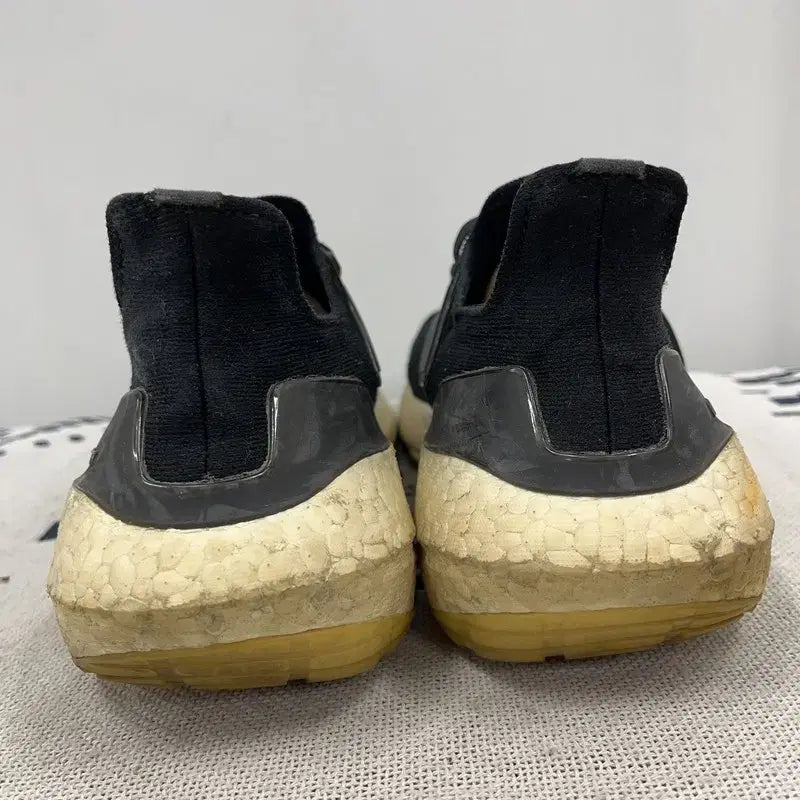 [BUNJANG] Adidas Ultraboost 21 Running Shoes 270 / 아디다스 울트라부스트 21 러닝화 운동화 270 X00011