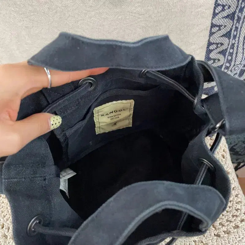 [BUNJANG] Kangol Big Logo Canvas Black Crossbody Bag / [F] 캉골 빅로고 캔버스 블랙 복조리백 크로스백 가방