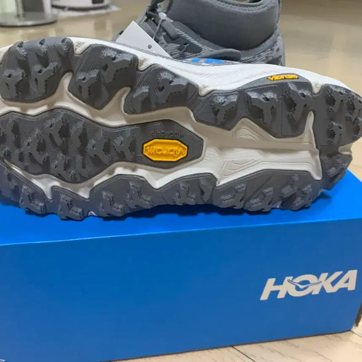 [SOLD OUT] 호카 스피드고트6 미드 GTX