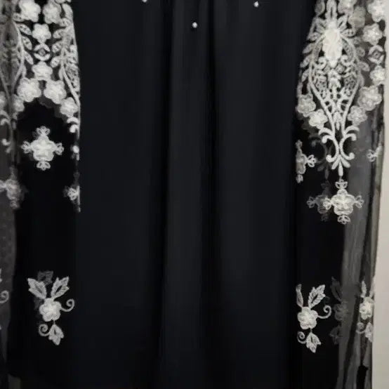 [BUNJANG] SOCIE Black Blouse / SOCIE 블라우스
