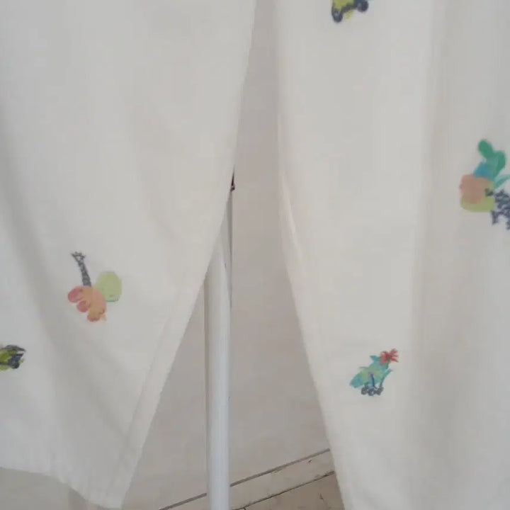 [BUNJANG] 021 Ozsecnd Embroidered Denim Pants / 021 오즈세컨 자수매치 데님 팬츠