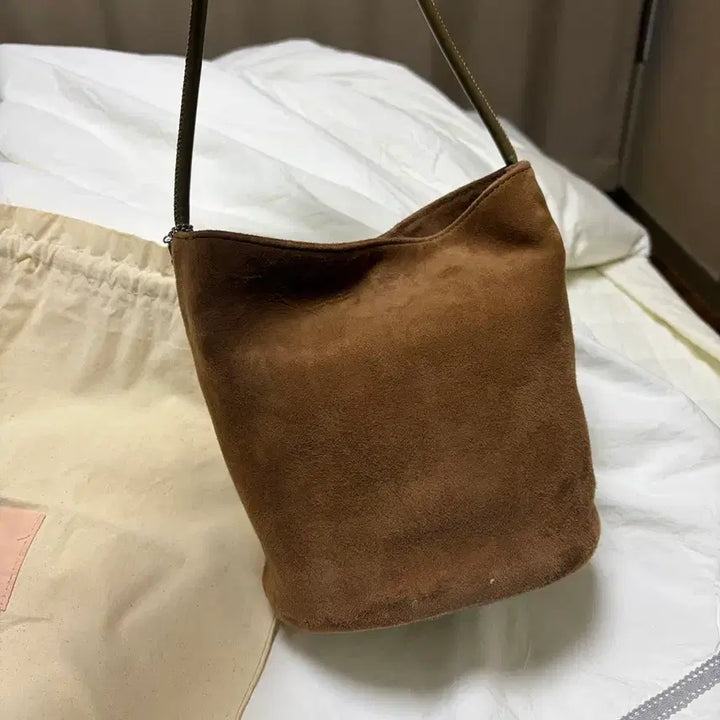 [SOLD OUT] 미닛뮤트 토보백 우디