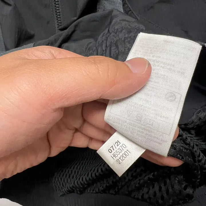 [SOLD OUT] [정품/2XL] 아디다스 윈드브레이커 삼선 블랙 우븐 바람막이