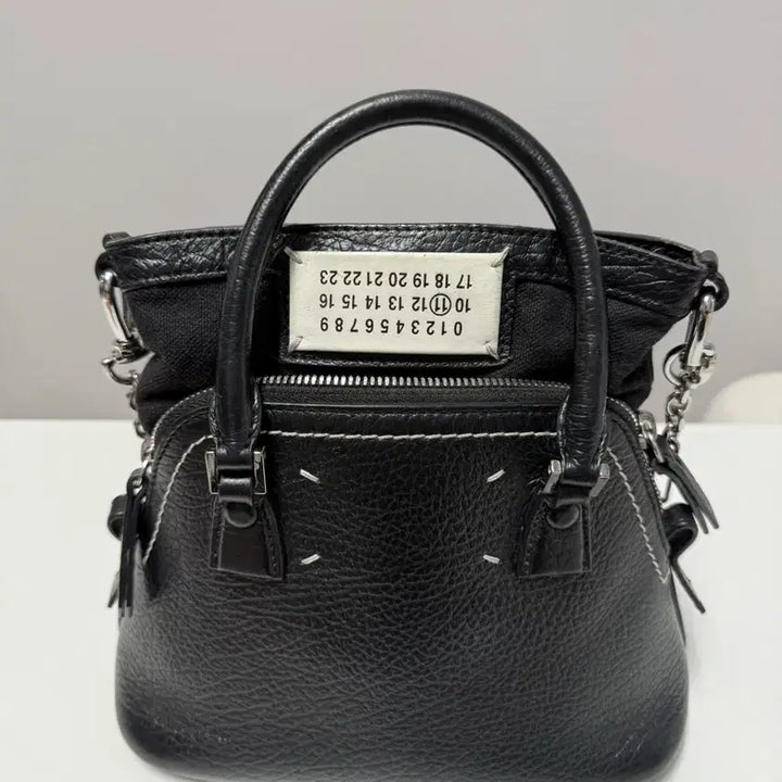 [SOLD OUT] 마르지엘라 블랙 5AC 토트백