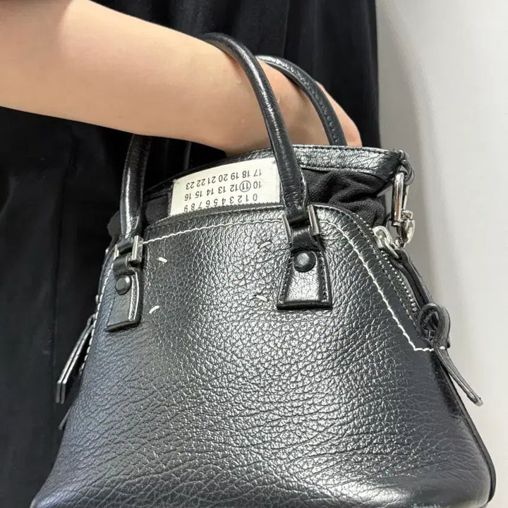 [SOLD OUT] 마르지엘라 블랙 5AC 토트백