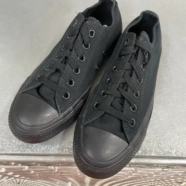 [BUNJANG] Converse All Star Black Monochrome Sneakers / 컨버스 올스타 블랙 모노크롬 240 (gr-4485)