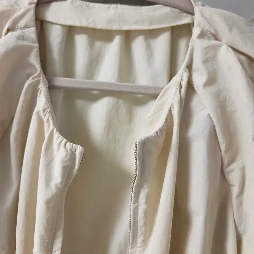 [BUNJANG] Ivory Puff Sleeve Long Dress / 아이보리 퍼프 블라우스 롱 원피스