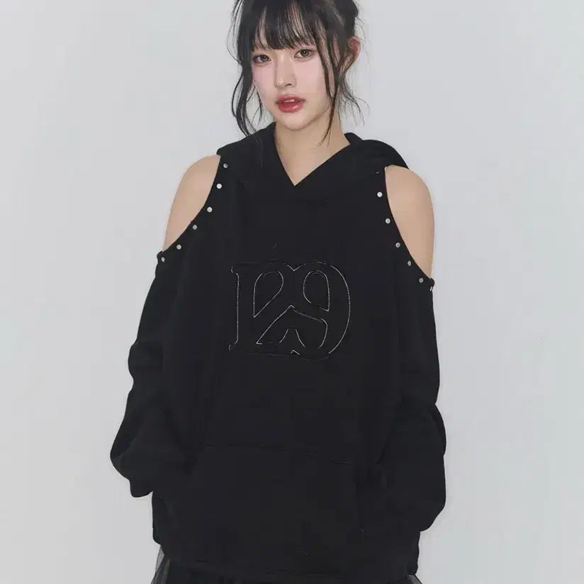 [BUNJANG] Illigo Cutout Oversized Hoodie / 일리고 129컷아웃 오버핏 후드티