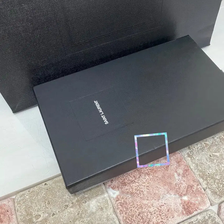[BUNJANG] Saint Laurent Long Wallet Box Set / 생로랑 장지갑 박스 + 더스트 + 쇼핑백