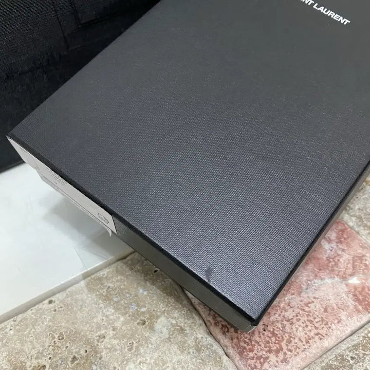 [BUNJANG] Saint Laurent Long Wallet Box Set / 생로랑 장지갑 박스 + 더스트 + 쇼핑백