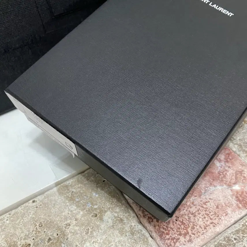 [BUNJANG] Saint Laurent Long Wallet Box Set / 생로랑 장지갑 박스 + 더스트 + 쇼핑백
