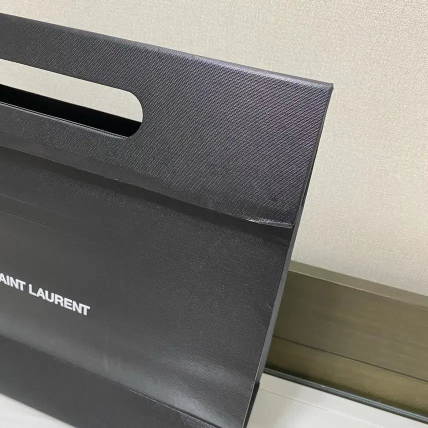 [BUNJANG] Saint Laurent Long Wallet Box Set / 생로랑 장지갑 박스 + 더스트 + 쇼핑백